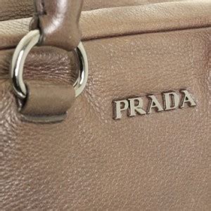 prada milano tasche echtheit|prada bag counterfeit.